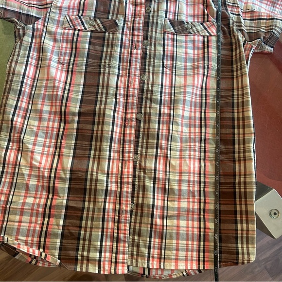 Women's Plaid Short Sleeve Shirt Size S Canyon Guide Outfitters Two Pockets - Picture 8 of 8